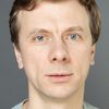 Anton Kukushkin as Pyotr Prozorov