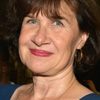 Anne Le Ny as Valérie, l'habilleuse