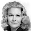 Diane Ladd as Mrs. Munck