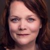 Kathleen Warner Yeates as Evelyn