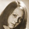 Natalya Vilkina as Элла Кнушевицкая (мать Зоси)
