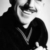 Lionel Jeffries as Joe Mangan
