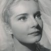 Suzanne Cloutier as Stella