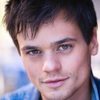 Aaron Dalla Villa as Smooth Jonny