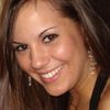 Allyson Muñoz as April