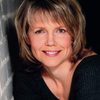 Diana Reis as Mary Barnes