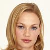 Samantha Mathis as Dr. Victoria Harris