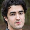 Yazdan Qafouri as Omid