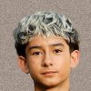 Elias Janssen as Elliot (voice)