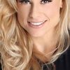Giselle Prattes as Bianca (Esposa Alberto)