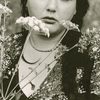 Tatyana Novitskaya as девушка в окне (нет в титрах)
