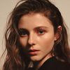 Thomasin McKenzie as Mary Partington / Narrator