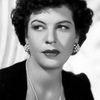 Jacqueline deWit as Carrie's Sister Minnie