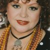 Gundula Petrovska as Kellnerin