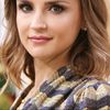 Rachael Leigh Cook as Maya Sulliway