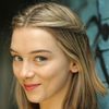 Eloise Smyth as Akae