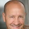 Vince Cefalu as Policier prison