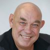 Hans Martin Stier as Kronweiler