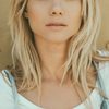 Frankie Stone as Emma (uncredited)