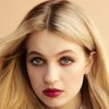 Olivia Scott Welch as Jess