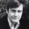 Ralph Bates as Gino Carlesi