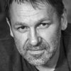 Jørgen Langhelle as Lars