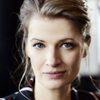 Katja Wagner as Katrin / Kate