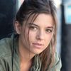 Aria Wallace as Zoe Hamilton