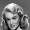 Jan Sterling as Dorothy 'Dottie' Vale
