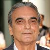 Homayoun Ershadi as Ali's Father