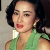 Sharla Cheung as Janet (as Man Cheung)