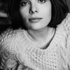 Marie Trintignant as Mona