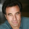 Ray Abruzzo as Howard Gluckin