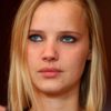 Joanna Kulig as Annie