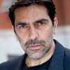 Sergio Vespertino as Saro
