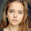 Hannah Rae as Young Shelley / Emma