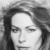 Mary Woronov as Joanie's Mom