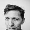 Valentijn Dhaenens as Emiel