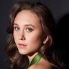 Emma Malouff as Melanie