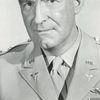 Crahan Denton as Hecky