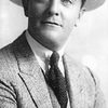 Harry Gribbon as Comedy Director