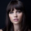 Felicity Jones as Sienna Brooks