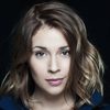 Alexandra Szucs as Female Bank Worker