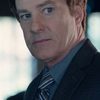 Barclay Hope as Mr. Bragg
