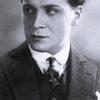 Walter Rilla as Ennio Rossini