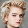 Presley Alexander as Maggie