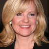 Bonnie Hunt as Dolly (voice)