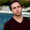 D'Angelo Midili as James