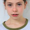 Kíla Lord Cassidy as Fanny Savage