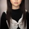 Yeji Kim as V (5 Years Old)